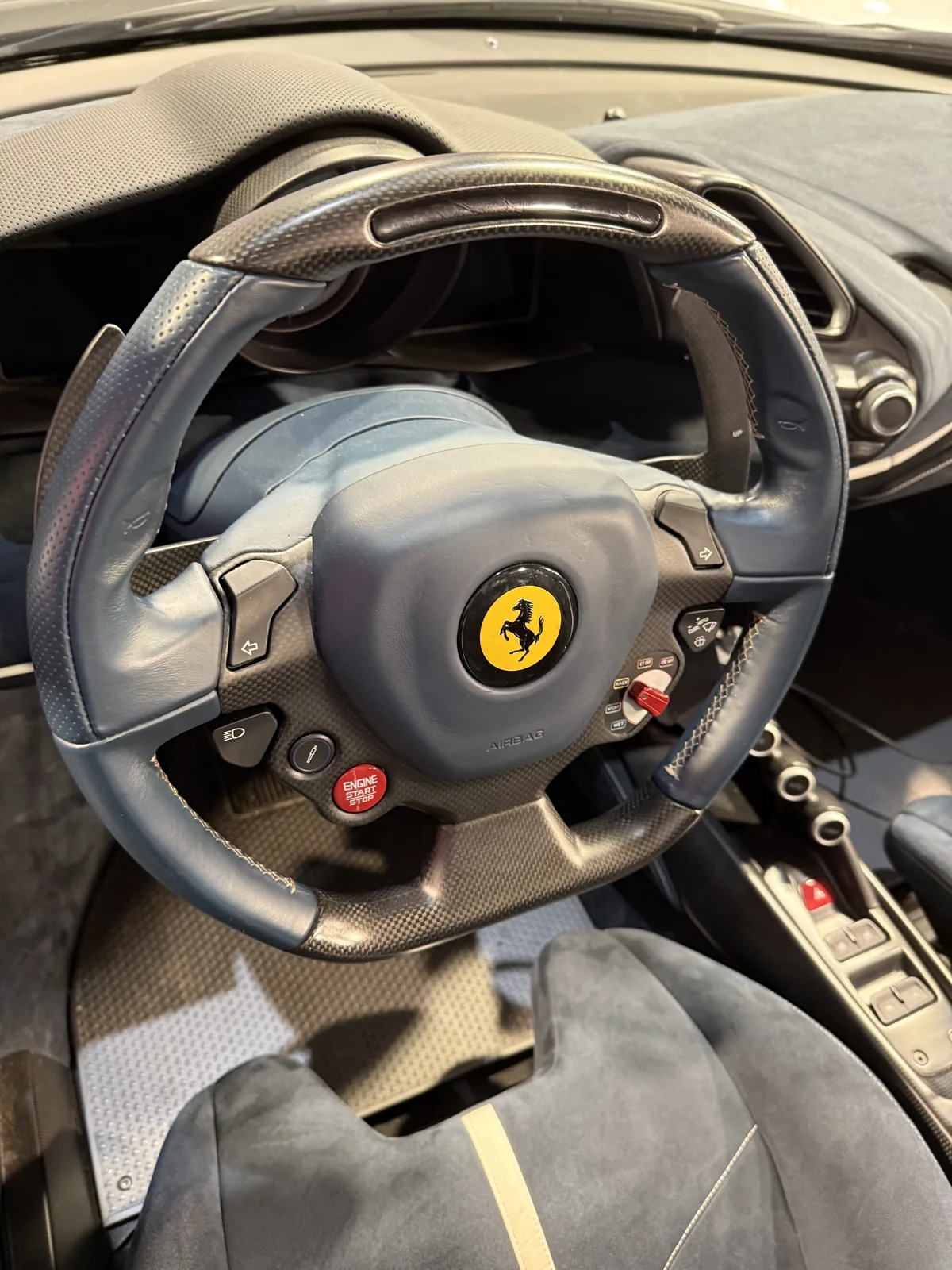 Ferrari stuur carbon fiber premium detailing