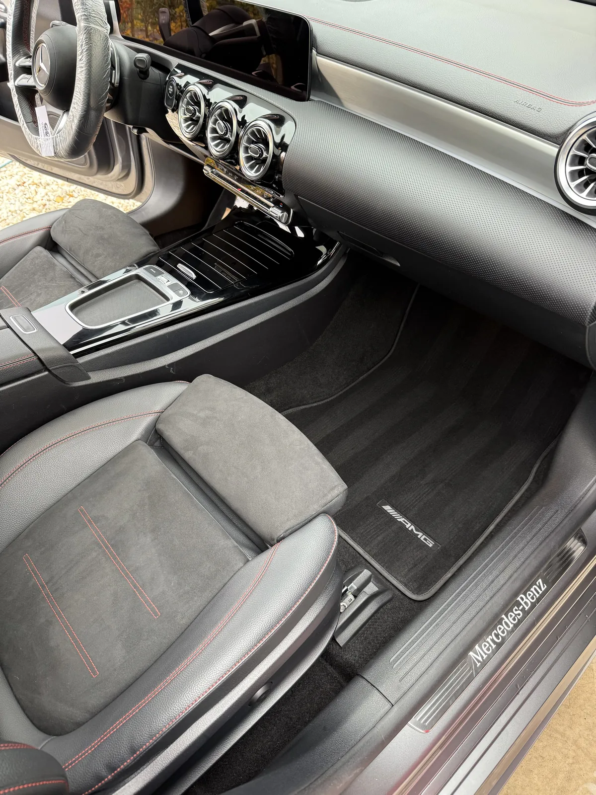Mercedes CLA interieur AMG matten
